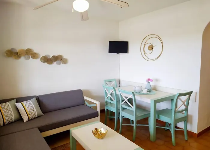 Cheap & Chic Apartamentos En Son Bou De 2 Dormitorios